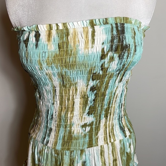 Strapless stretch green tie dyed boho ruffled dress - Picture 2 of 7